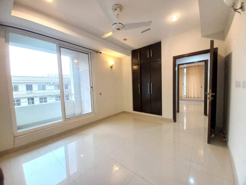 F11 Executive Heights 2bedroom attached washroom TV kitchen beautifull unfurnished apartment available for rent