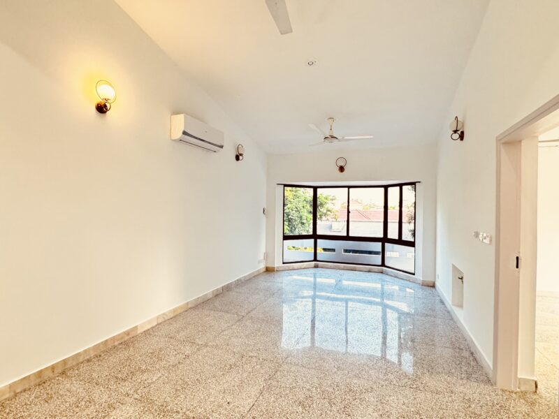 Beautiful Double Story 3 Bedrooms House Available For Rent on Prime Location,,